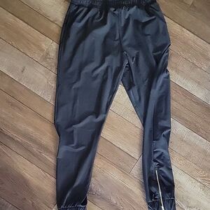 ZYIA Black Sweatpants with Tapered Leg and Elastic Waistband